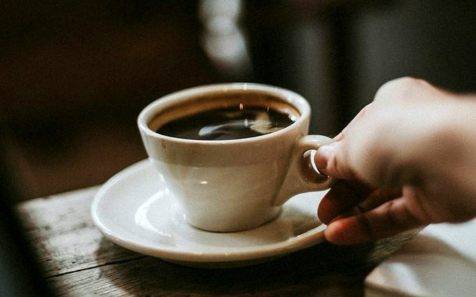 Hemmt Kaffee Ihr Wachstum?
